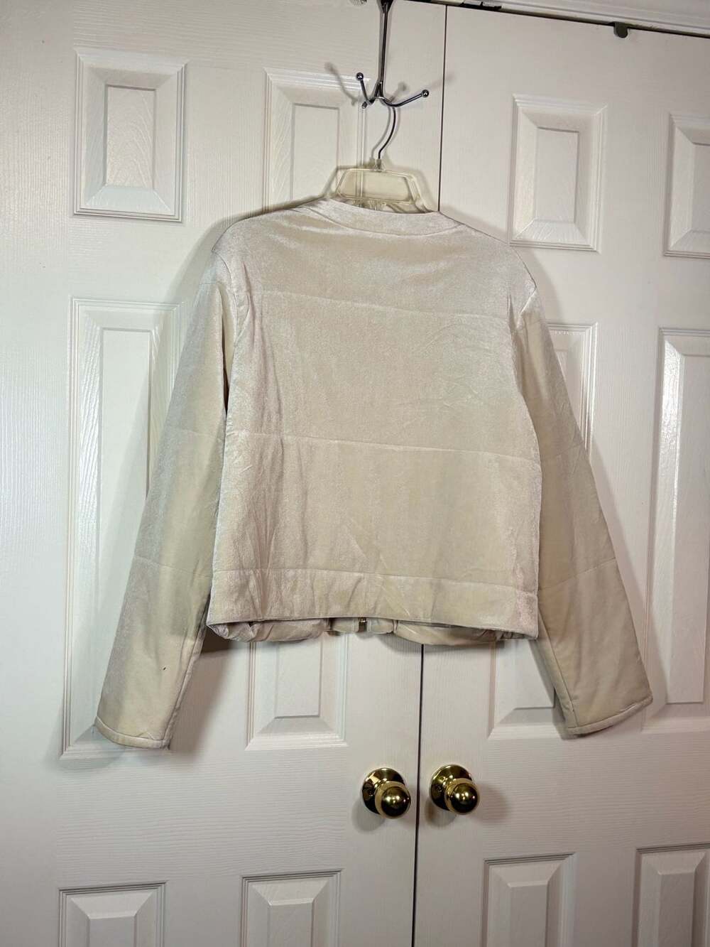 LC Lauren Conrad Women's Zip-Up Velvet Bomber Jacket Almost Yellow Size XL - Picture 8 of 8